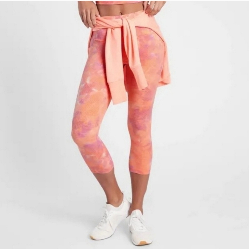 Athleta Salutation Pink Stripe Tie Dye High Rise Stash Pocket Capri Leggings - Picture 4 of 11